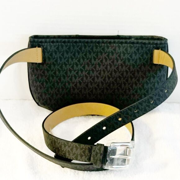 NWT Michael Kors Black With Grey Jet Set Monogrammed Fanny Pack Belt Sz L/XL - Picture 2 of 8